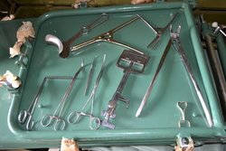 Хирургический инструмент
