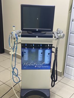 Аппарат Вакуумного гидропилинга HydraFacial® (ХайдраФэшл)