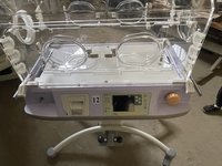 Инкубатор для новорожденых