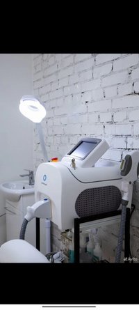 Косметологический аппарат/лазер EрiVitaLight для фотоэпиляции, фотоомоложения, лечения пигментации и купероза, лечение акне