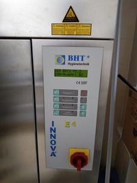 Моюще-дезинфицирующая машина универсальная BHT inn