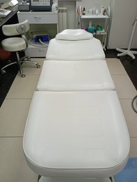 Кушетка медицинская с электроприводом