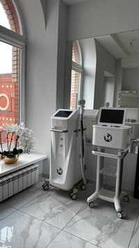 Мы частная компания Mayer продаём профессиональное косметологическое оборудование.