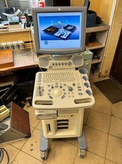 УЗИ сканер GE Logiq P5 Премиум класса (режим 4D) + датчики  GE 12L E8C-RS 3C-RS S220 C364 L764 Cbf 3.5