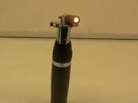 Осветитель Welch Allyn 28100 с держателем шпателя