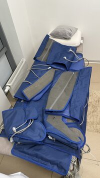 Аппаpaт 3-в-1 для прeccотерапии, миoстимуляции и ИK-прoгрева GT-8108B