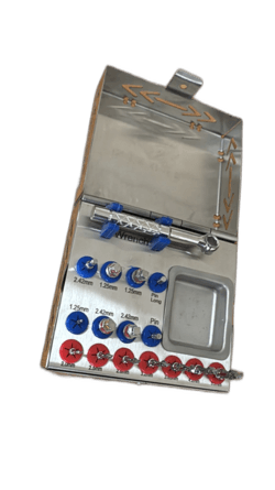 Набор хирургических инструментов для имплантации зубов (или костной хирургии)