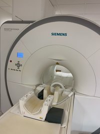 SIEMENS MAGNETOM Essenza 1.5T МРТ Сканер